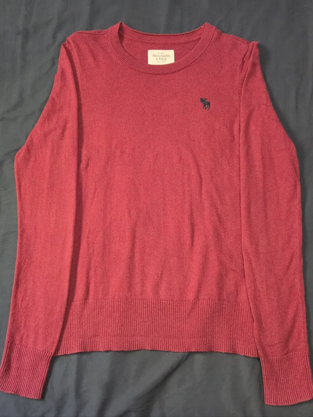 Abercrombie & Fitch Men's Red Crewneck Sweater